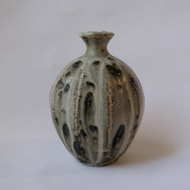 SHOHEI ONO - SHIROGANE SINGLE FLOWER VASE